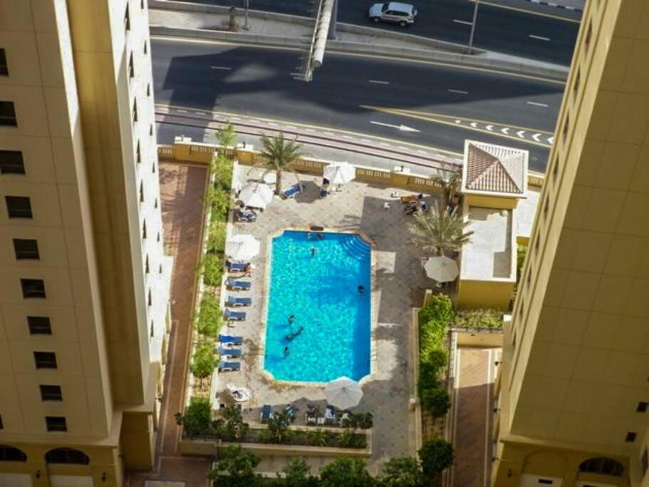 La Buena Vida Holiday Homes - Beach Front Very Spacious, Luxe And Modern 3 Bedroom With Full Kitchen In Jbr , 3 Min To The Jbr Beach Dubai Marina And Tram Station Екстер'єр фото