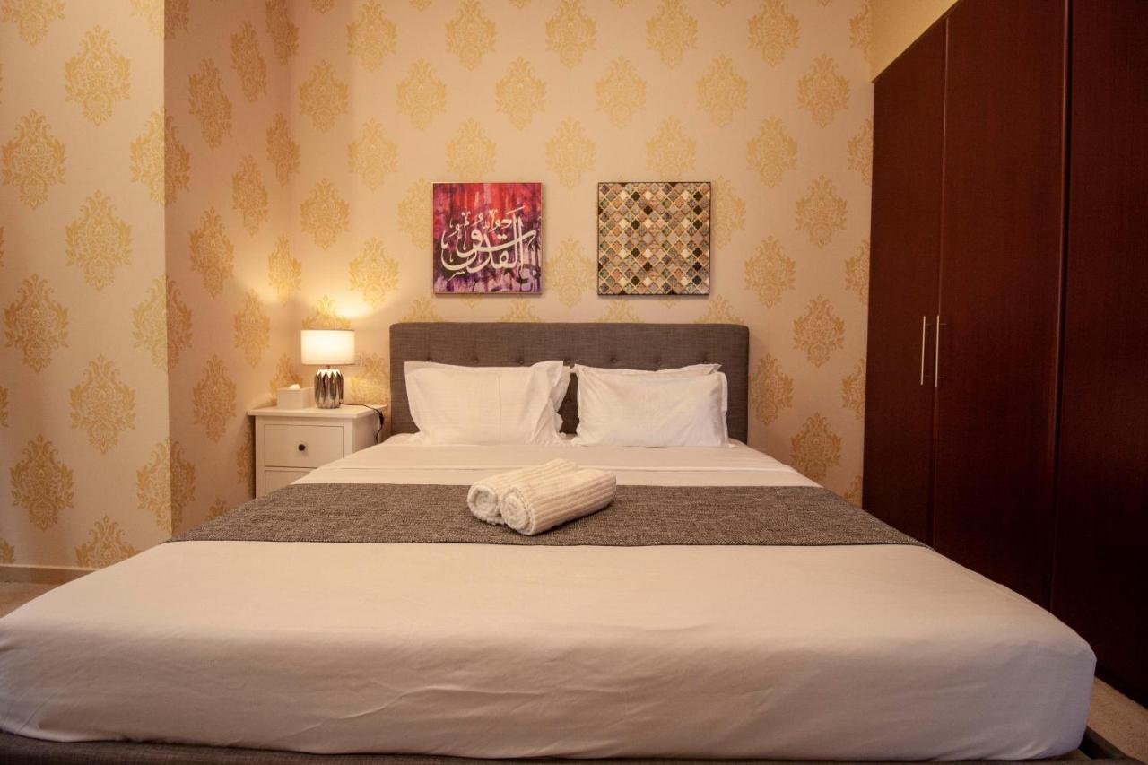 La Buena Vida Holiday Homes - Beach Front Very Spacious, Luxe And Modern 3 Bedroom With Full Kitchen In Jbr , 3 Min To The Jbr Beach Dubai Marina And Tram Station Екстер'єр фото